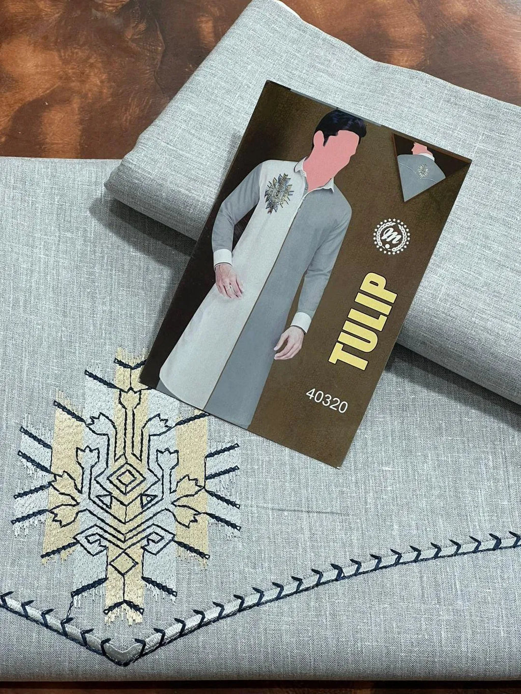 Men’s Unstitched Paper Cotton Embroidered Suit